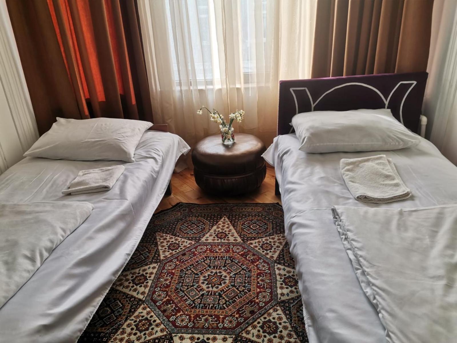 Sweet Home & Hostel Баку Экстерьер фото